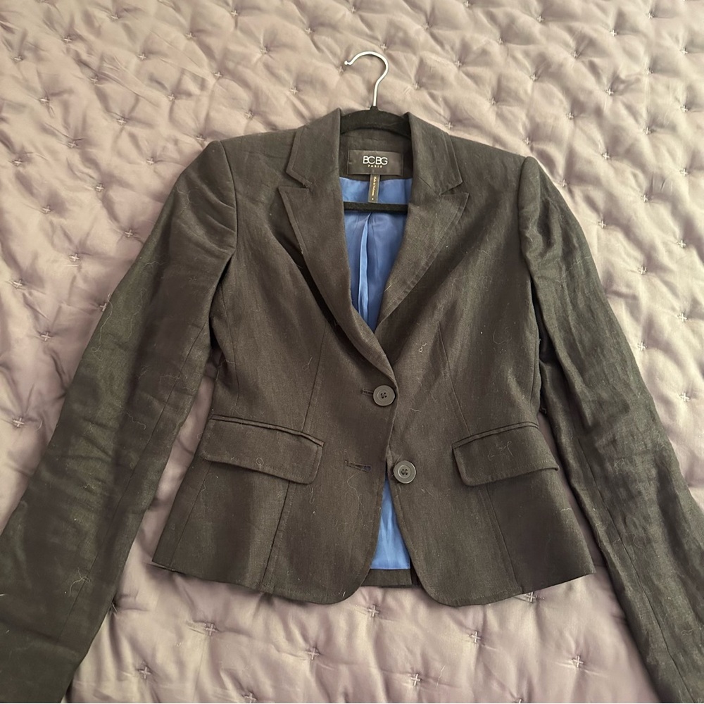 BCBG Excellent condition black linen women’s blazer